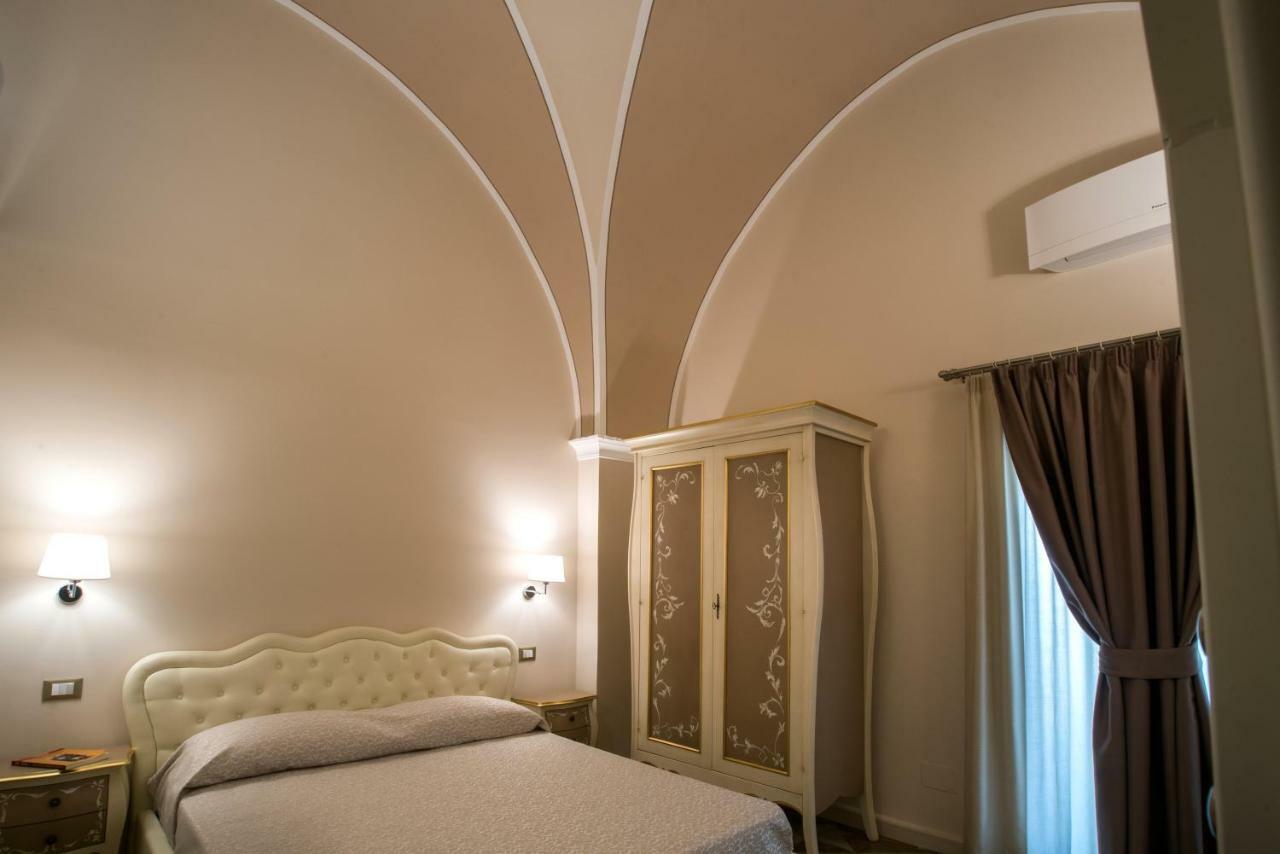 Palazzo Bove Bed and Breakfast Galatone Eksteriør billede